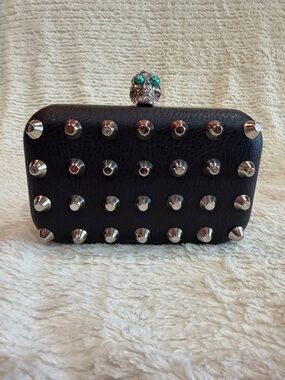 Black Studded Skull Clasp Leather Clutch - Unbranded